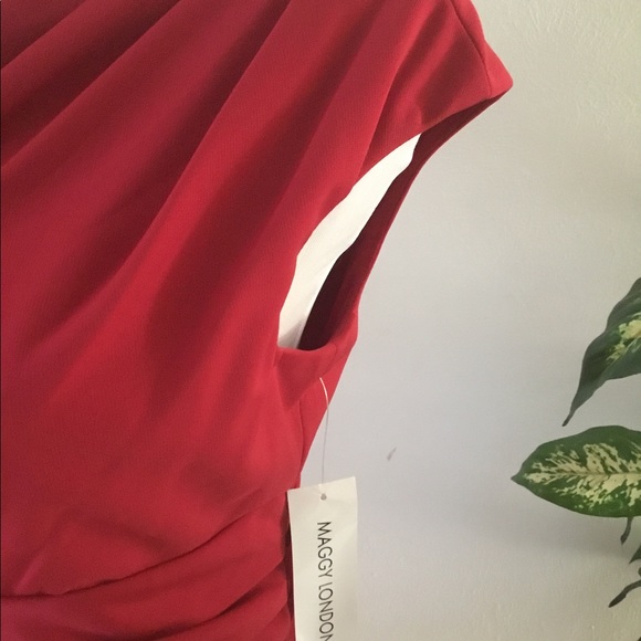 MAGGY LONDON RED DRESS/ FULLY LINED/ SIZE 8/ NWOT - Picture 3 of 5